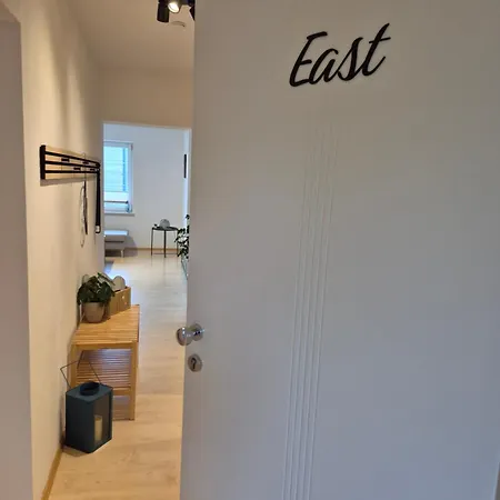 East 아파트 몬드시